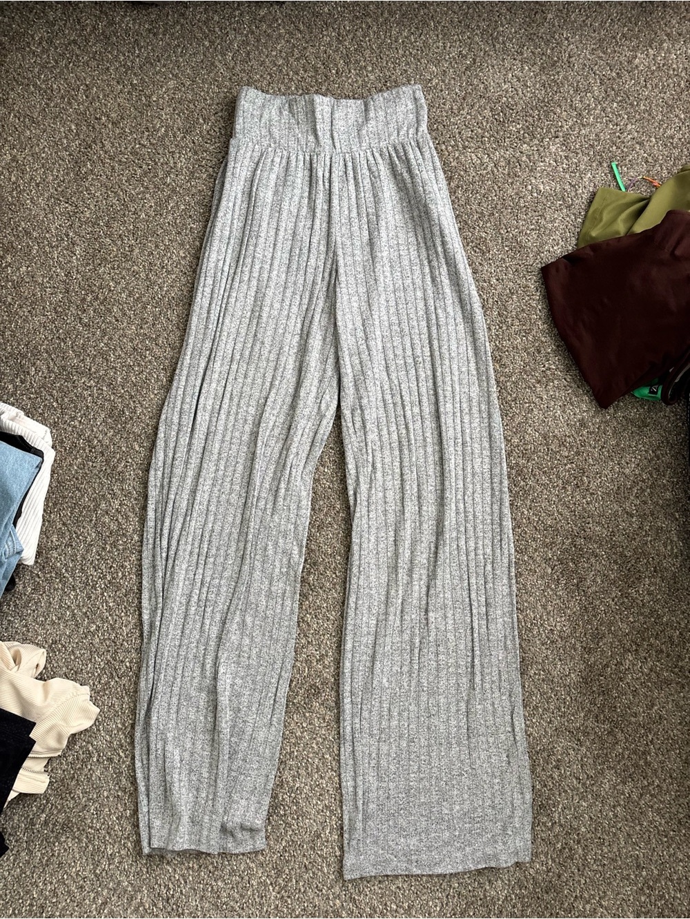 Abercrombie Wide-Leg Ribbed Knit Pants - Light Gray